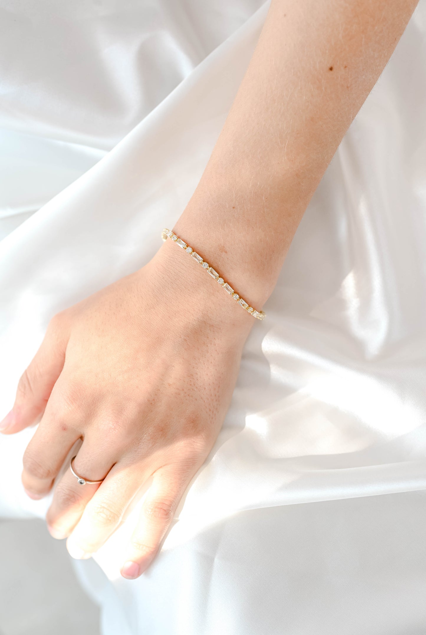 Delicate gold bridal bracelet