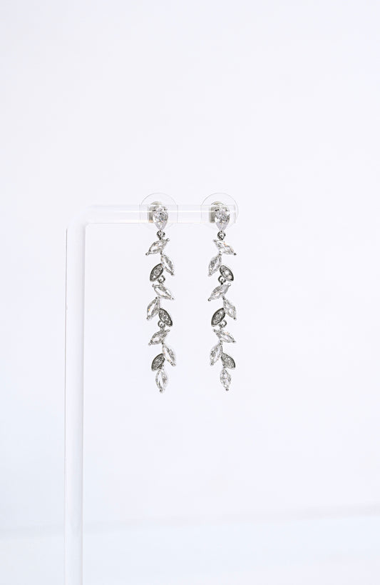 Dangling cubic zirconia bridal earring with leaf design