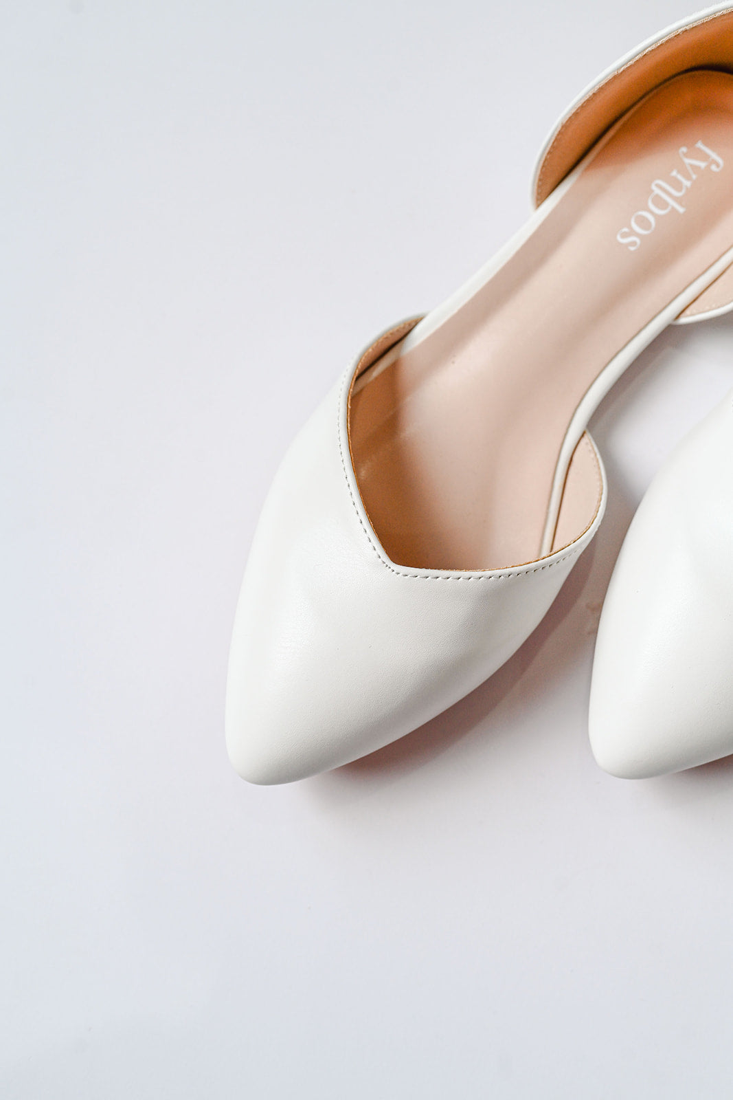 Bridal flats in ivory