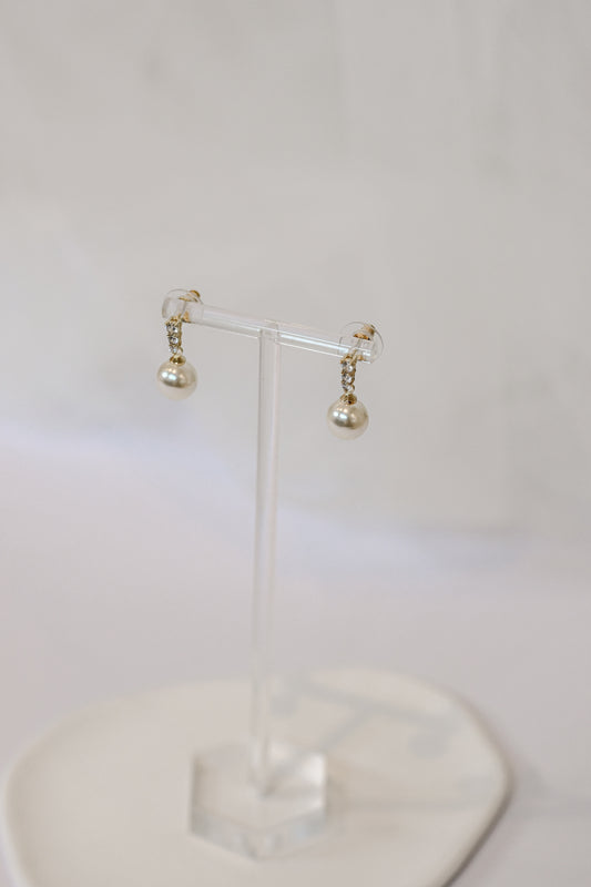 Gold bridal drop earrings with cubic zirconia and a faux pearl