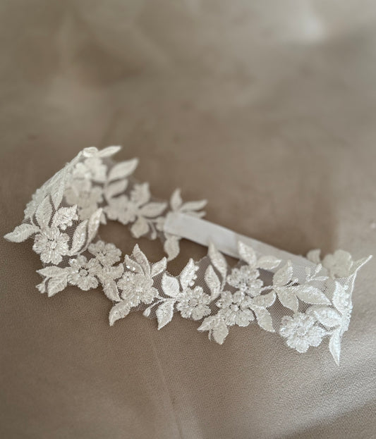 Flora Garter