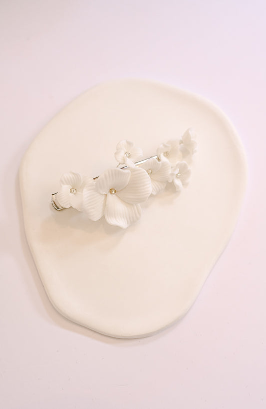 Bridal hair clip with porcelain flowers