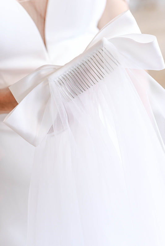 Veil comb