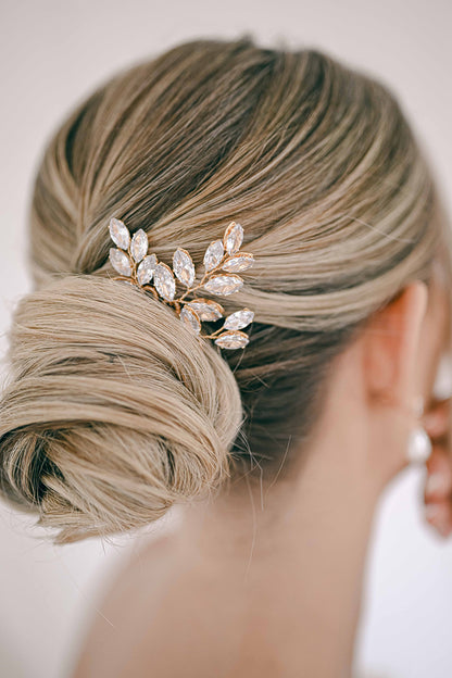 Bride wearing hair pins in a bridal bun