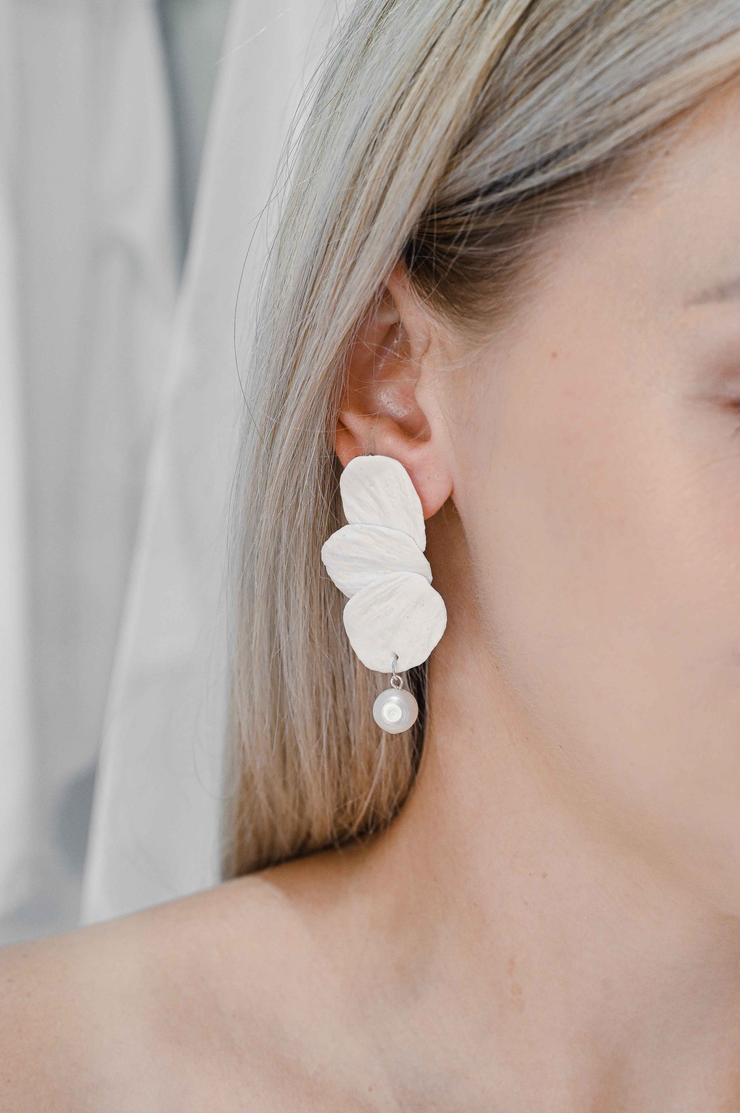 Clay flower bridal earring with freshwater pearl