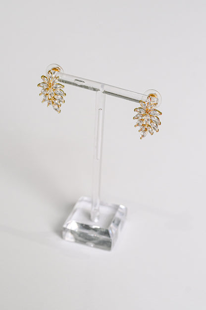 Gold bridal earring stud