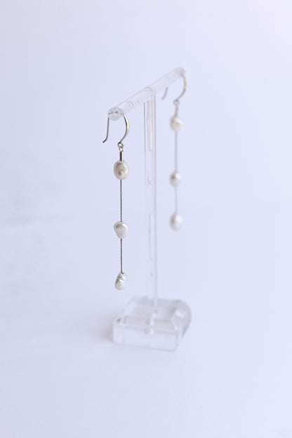 S925 bridal hook earrings with 3 fresh water pearls