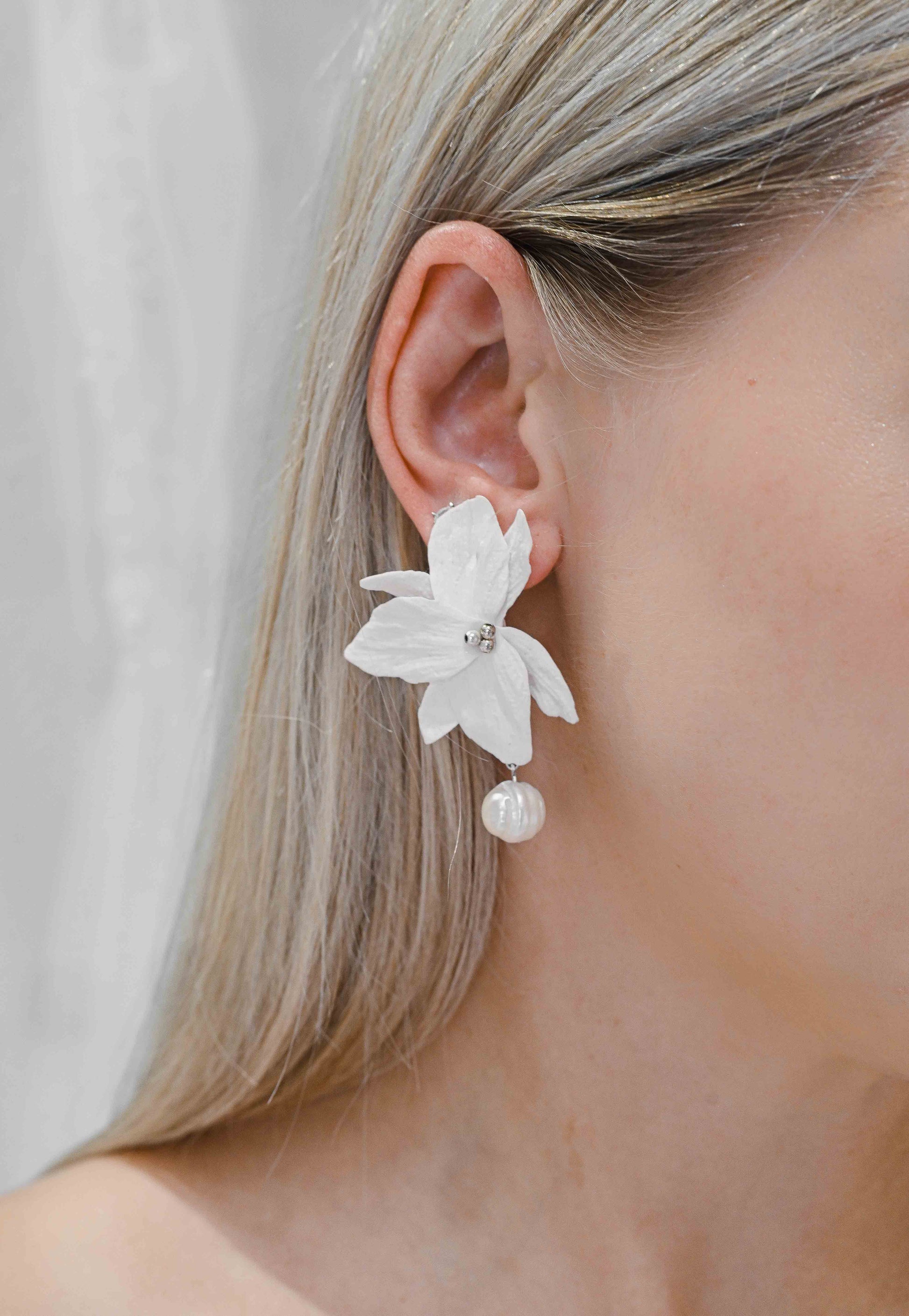 Clay flower bridal earring with S925 sterling silver and a freshwater pearl