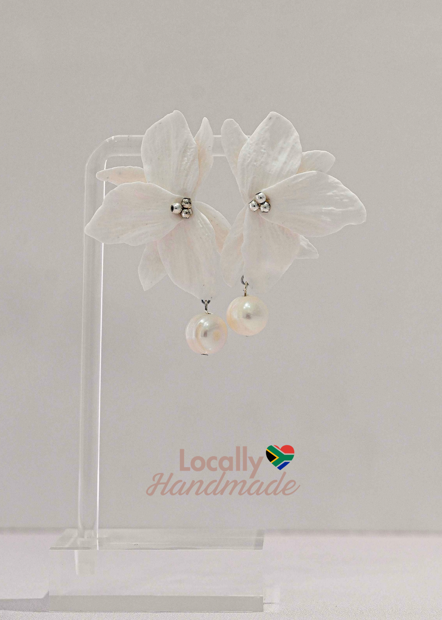 Clay flower bridal earring with S925 sterling silver and a freshwater pearl